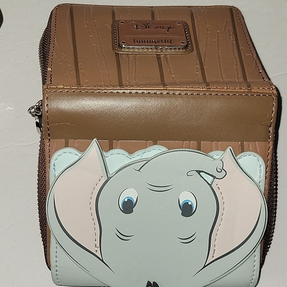 RARE Disney Dumbo Loungefly Backpack and Wallet Set - Picture 11 of 11